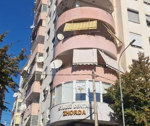 Osho Apartamento Tirana